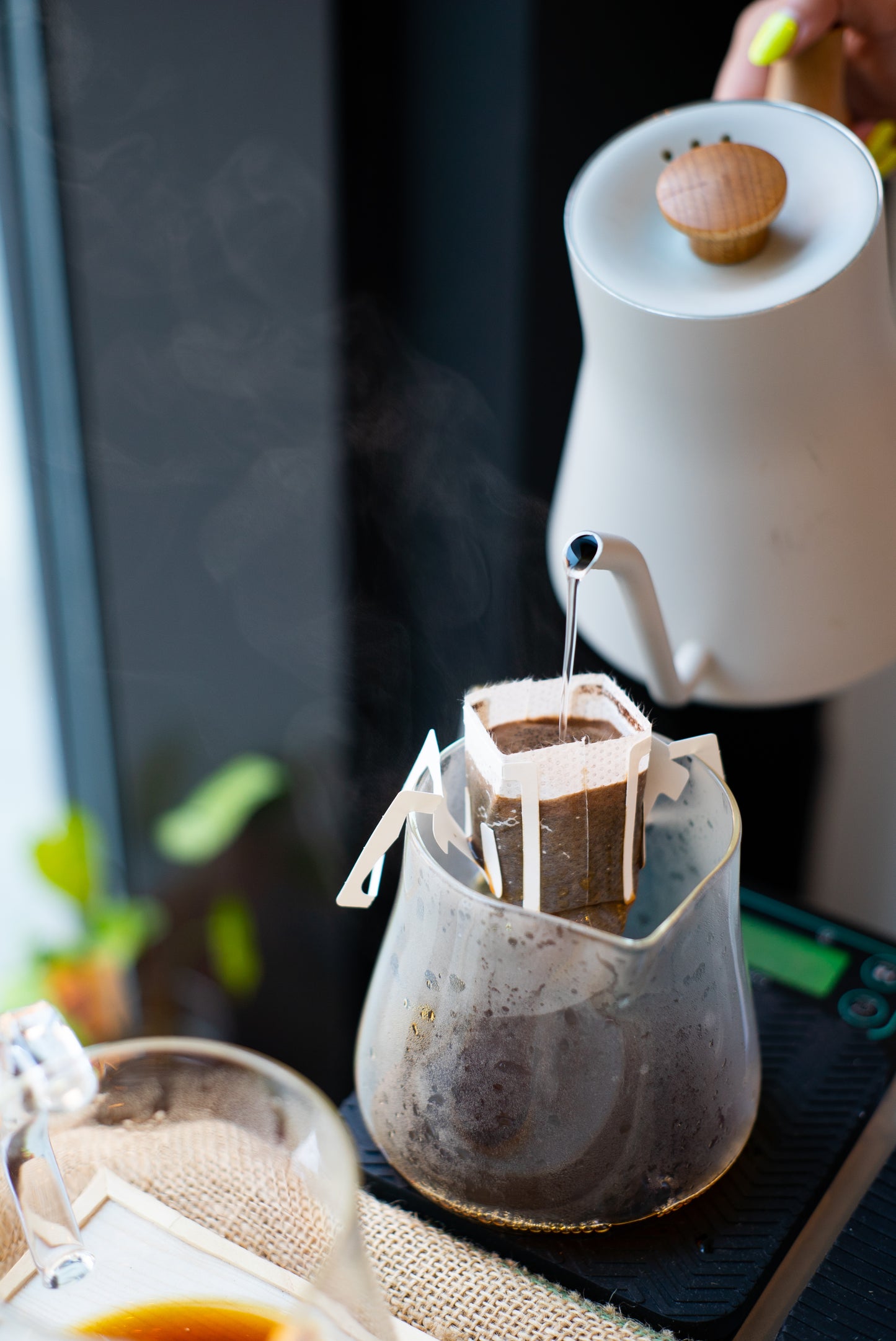 Fellow Electric Kettle Matte White + Maple